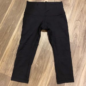 Lululemon Wunder under high rise crop sz 10